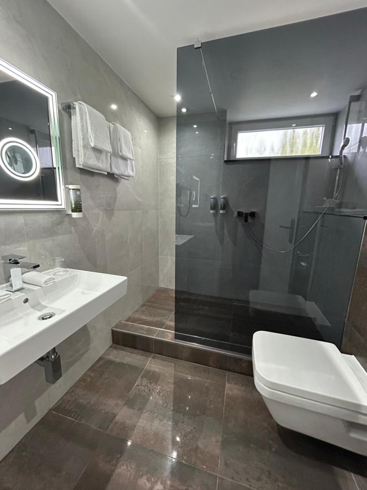 Concorde Hotel Siegen Ngoại thất bức ảnh